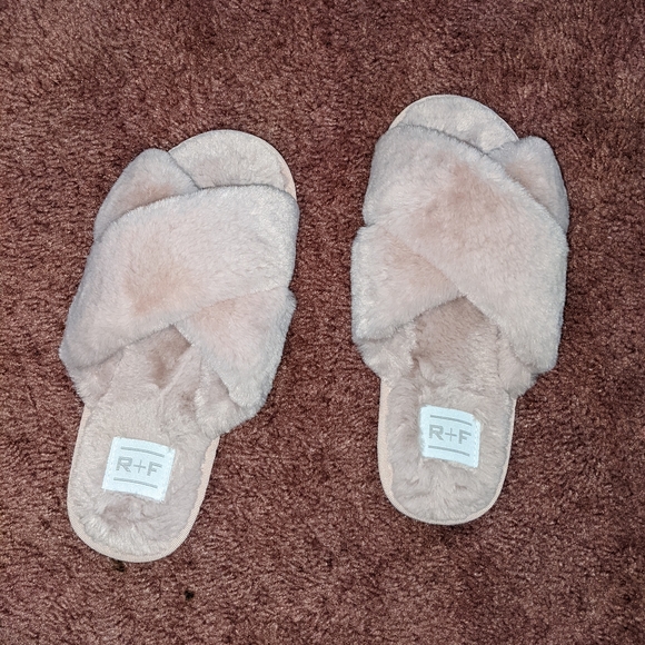 R+F slippers - Picture 1 of 3